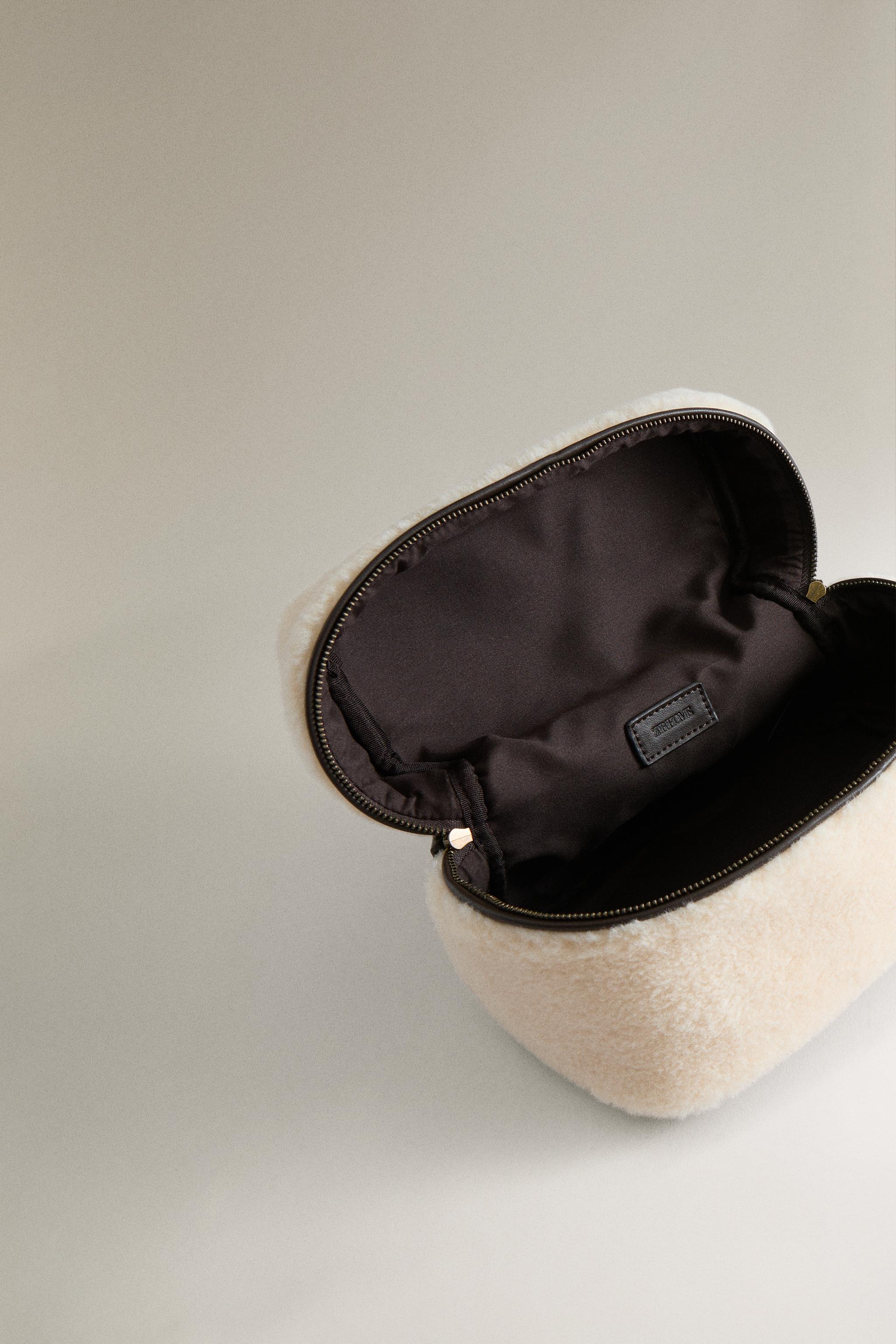 TROUSSE DE TOILETTE EFFET MOUTON